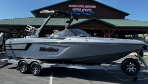 (L4452) 2024 Malibu Boats 24 MXZ